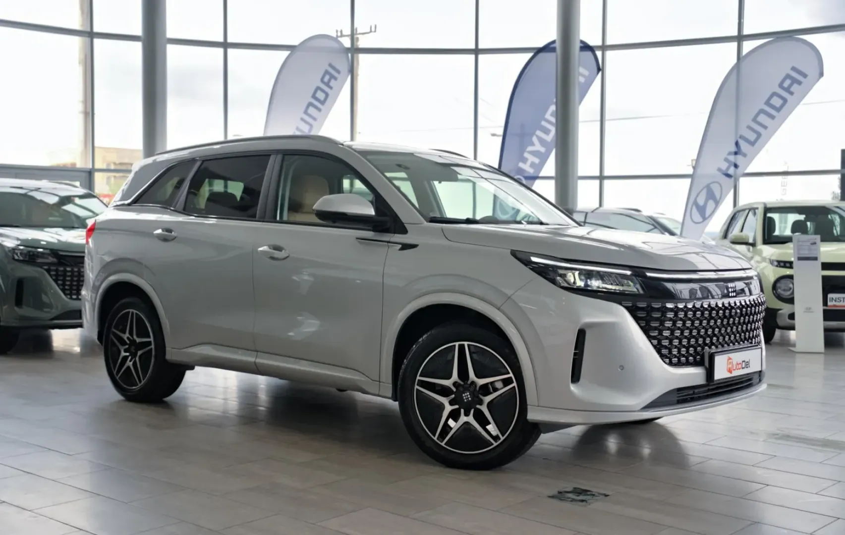 DFSK E5 1.5 2WD 176CP PHEV 7 locuri