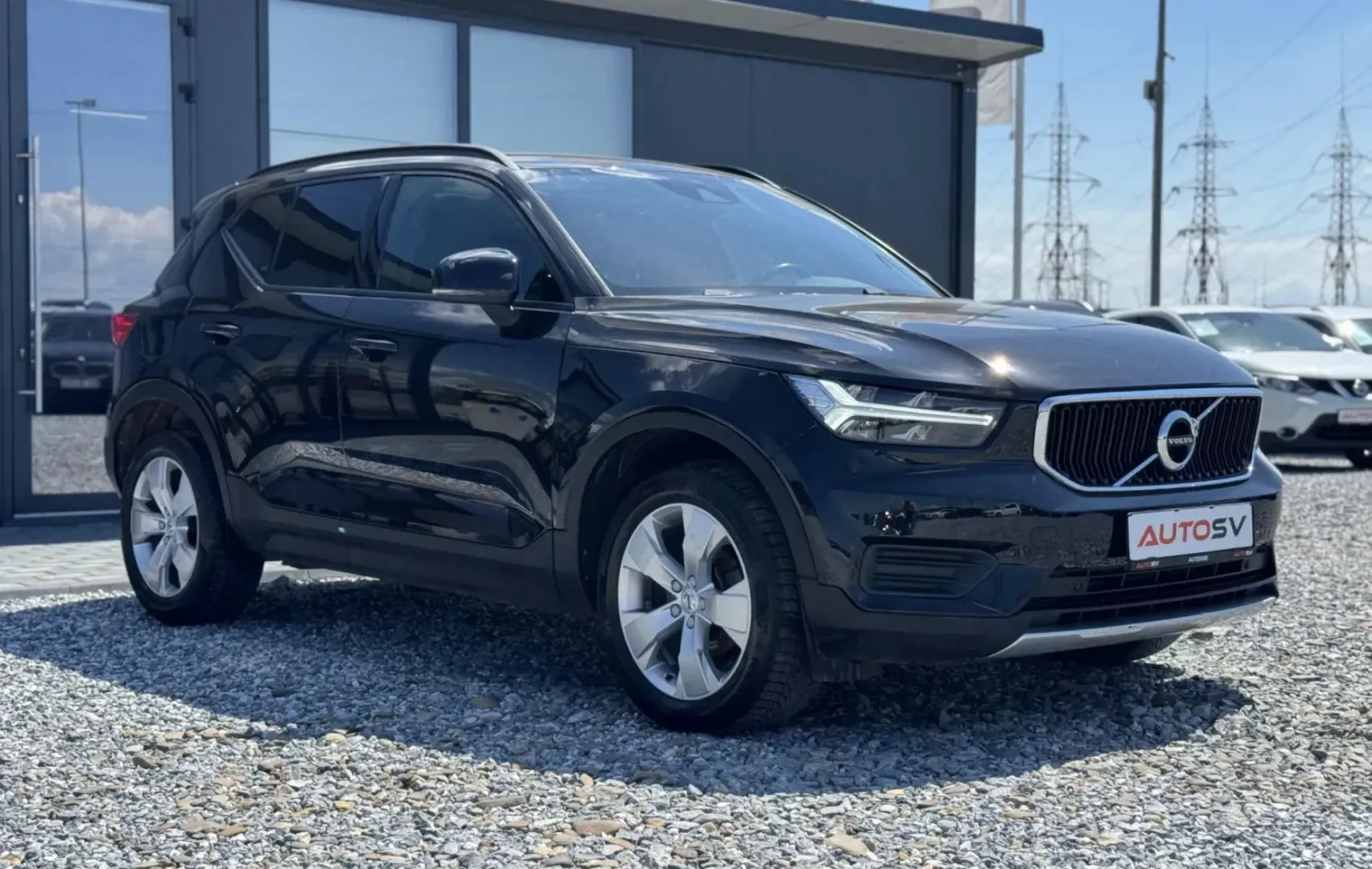 Volvo XC 40 2.0 D3 “Momentum Pro”