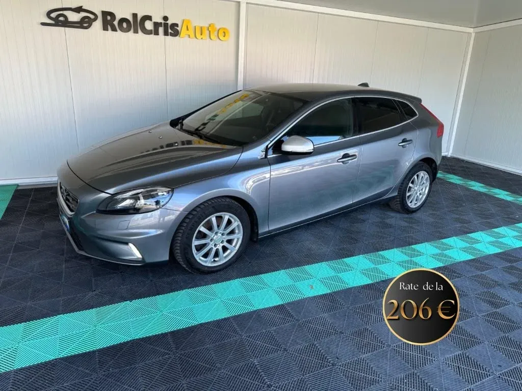 Volvo V40