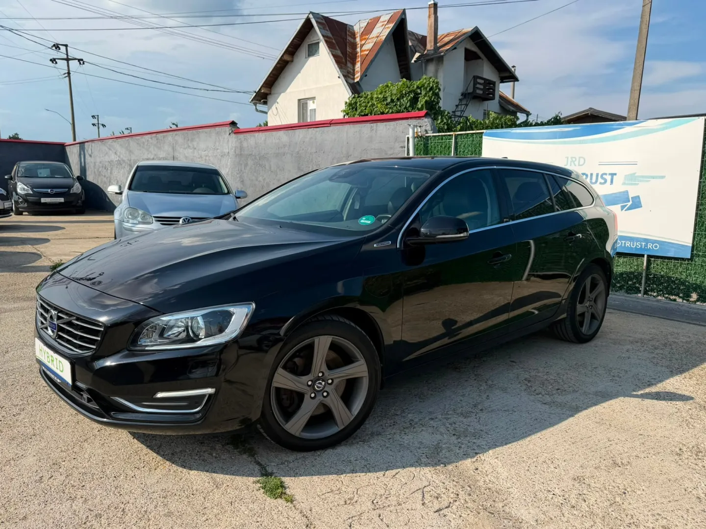Volvo V60 Plug-in Hybrid 2.4 D6 AWD 283 CP Euro 5 / Garantie / Rate