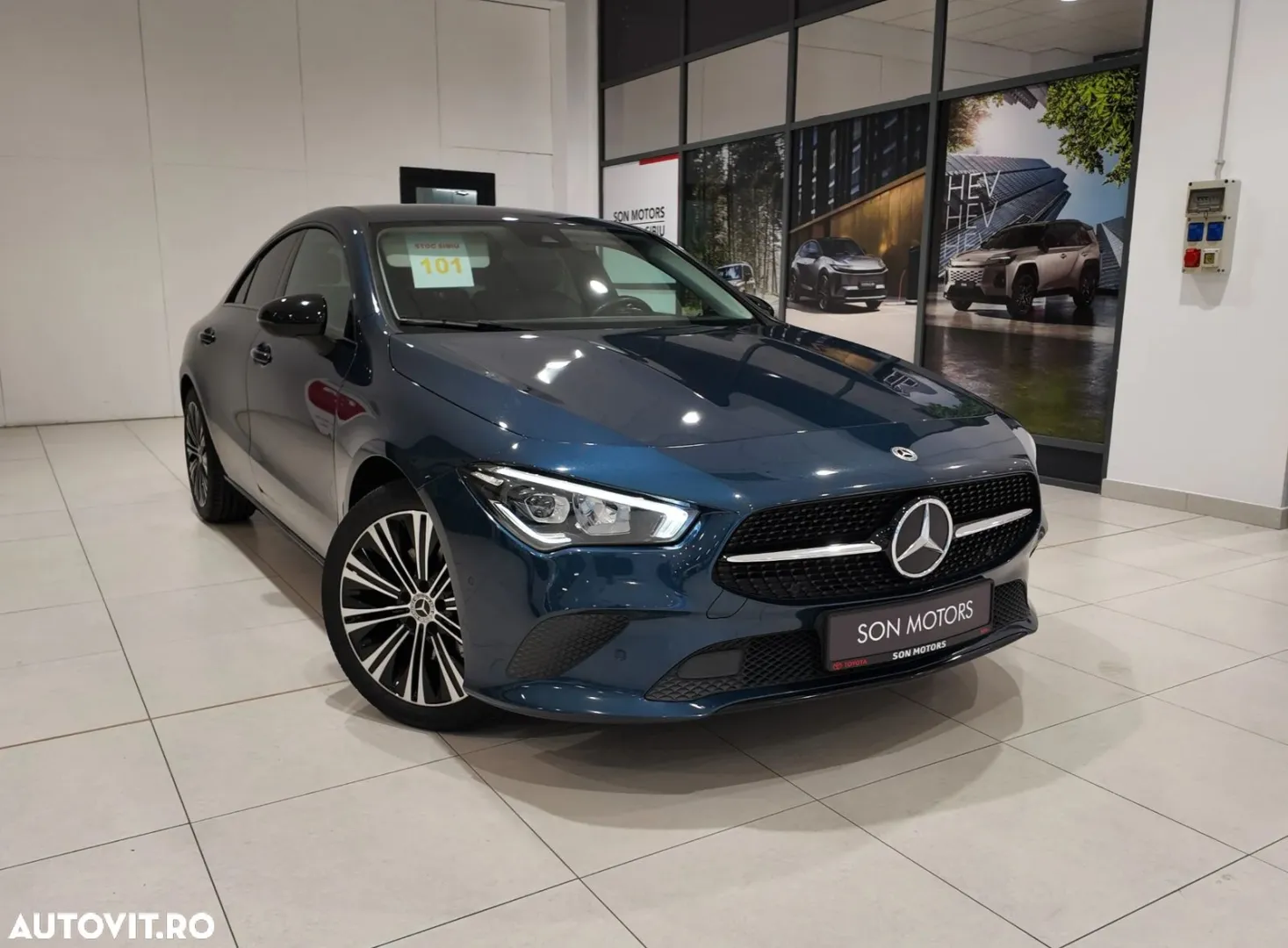 Mercedes-Benz CLA 220 d 4MATIC IN STOC LA SIBIU