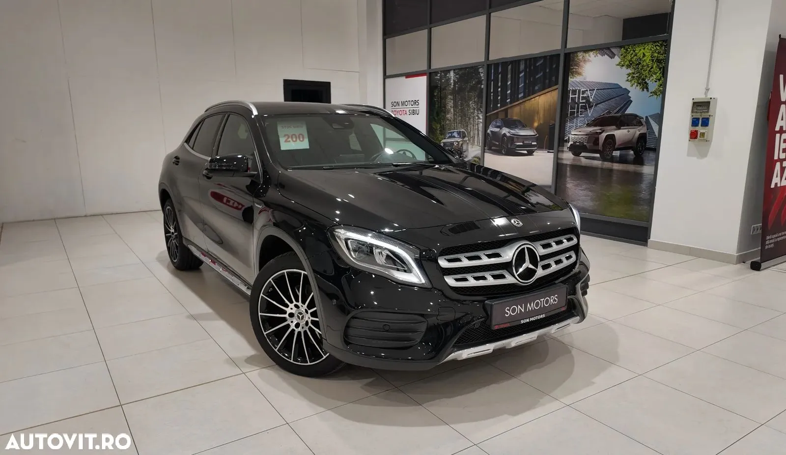 Mercedes-Benz GLA 220 4 Matic 7G-DCTT IN STOC LA SIBIU