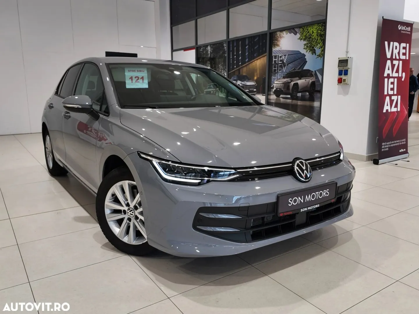 Volkswagen Golf 1.5 eTSI DSG MHEV Life IN STOC LA SIBIU