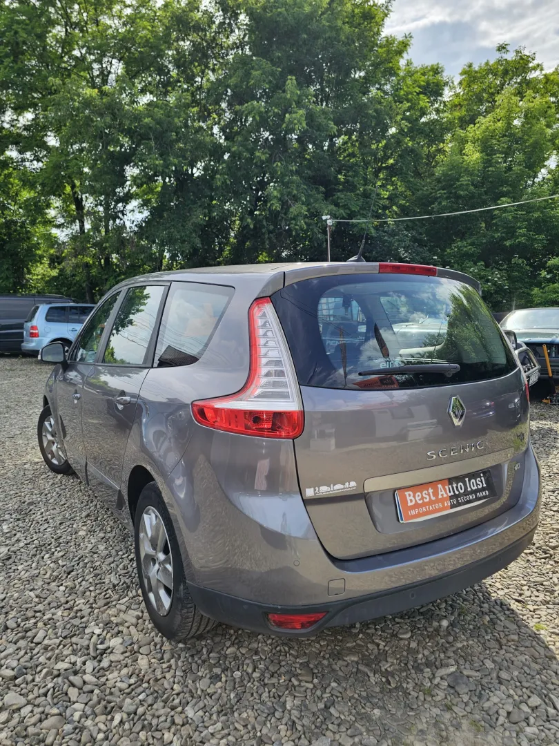 Renault Grand Scenic 1.5 dci 7 locuri