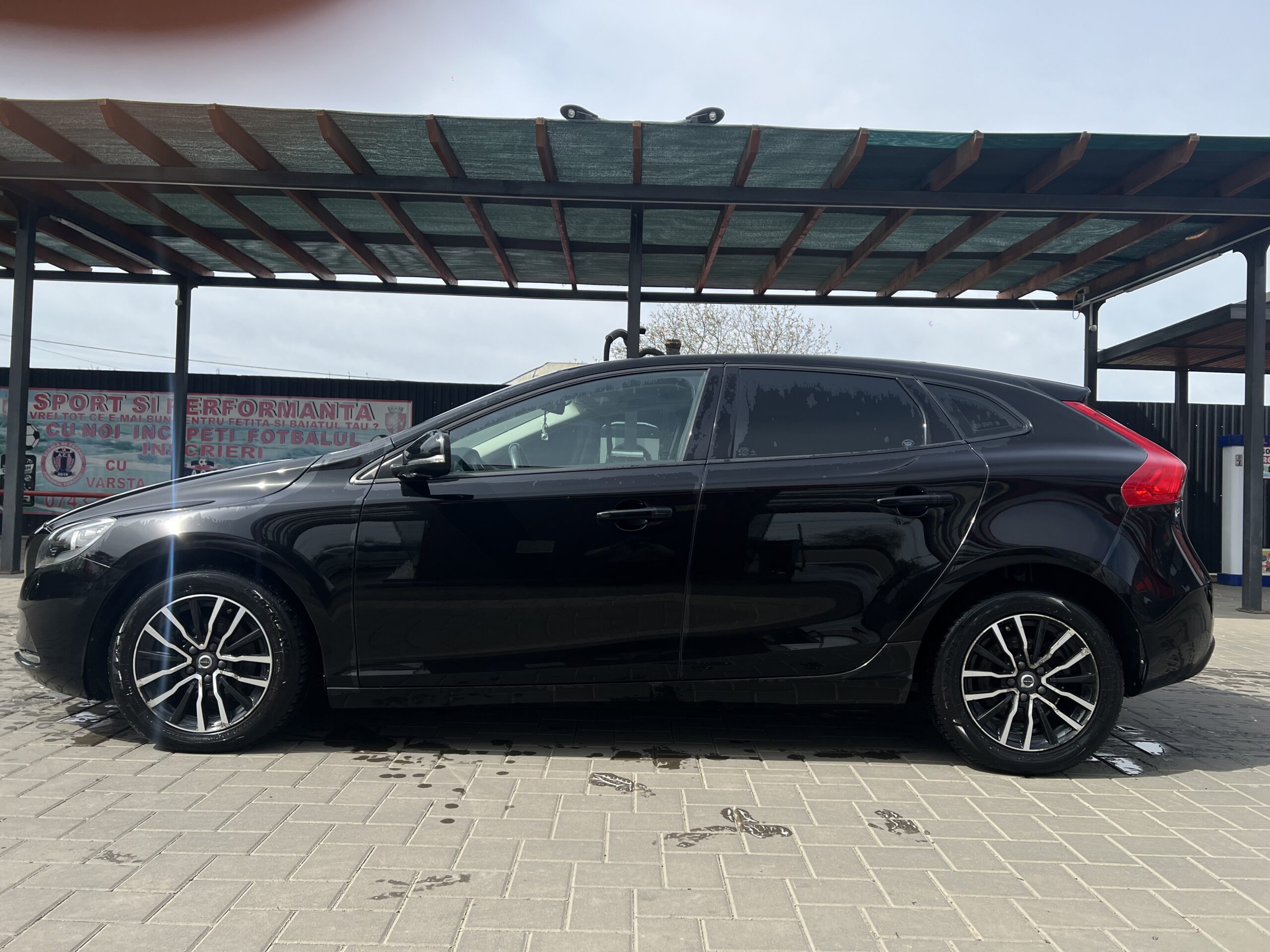 Volvo40 2017