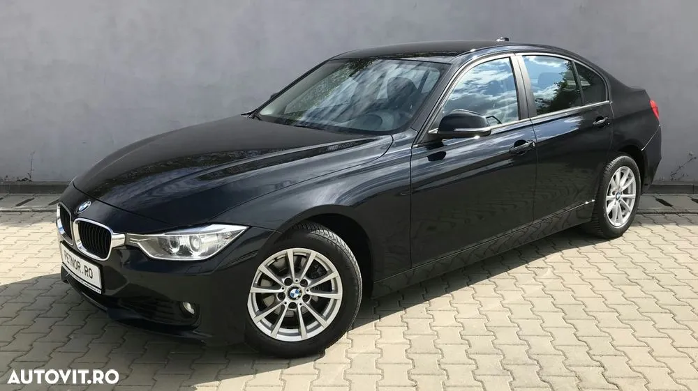 BMW Seria 3 320i Aut.