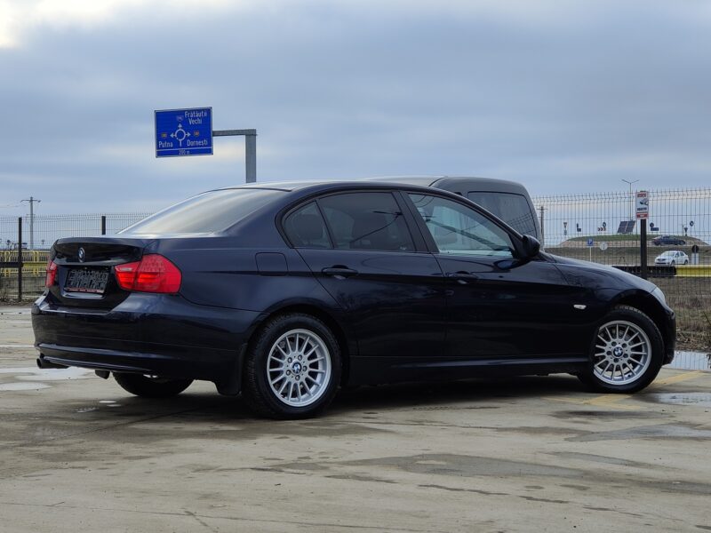 BMW Seria 3 318d