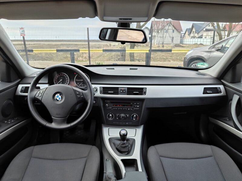 BMW Seria 3 318d