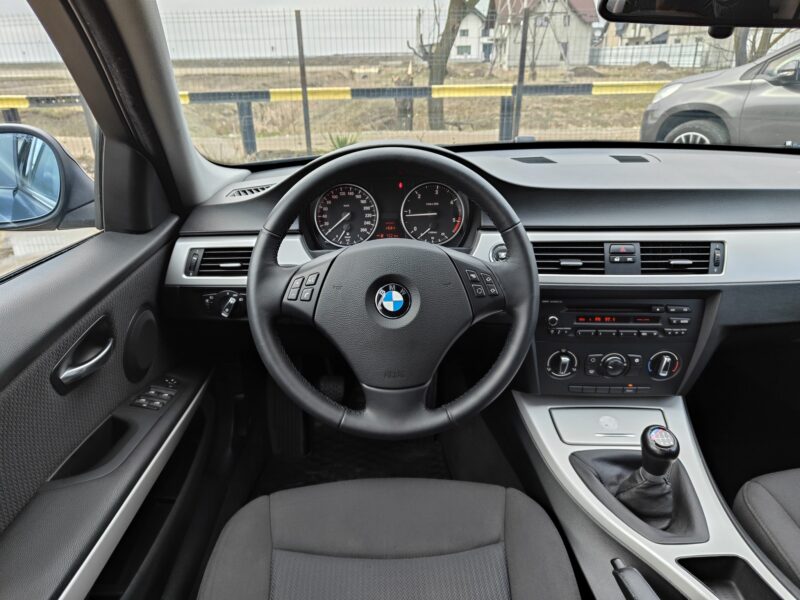 BMW Seria 3 318d