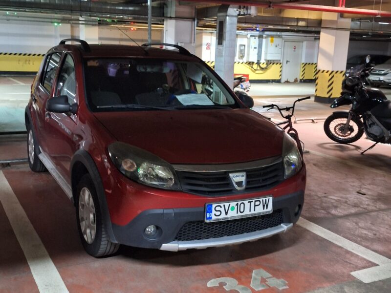 Sandero Stepway benzina 2011,1598 cmc 85 CP 93000 km ,stare buna,unic proprietar.