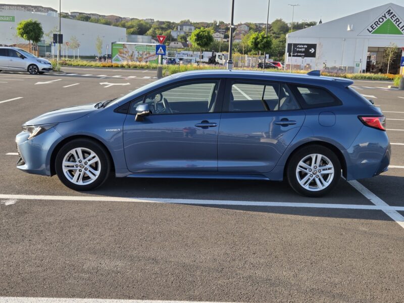 Toyota Corolla Toyota Corolla 1.8 Hybrid Touring Sports Business TVA deductibil